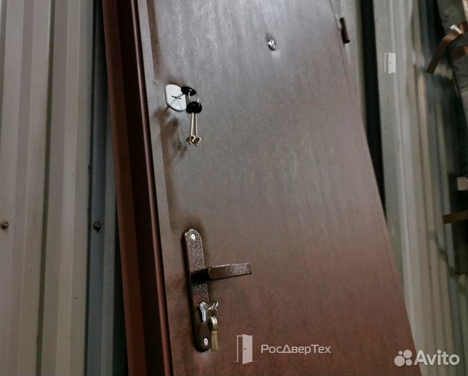 Дверь входная металлическая