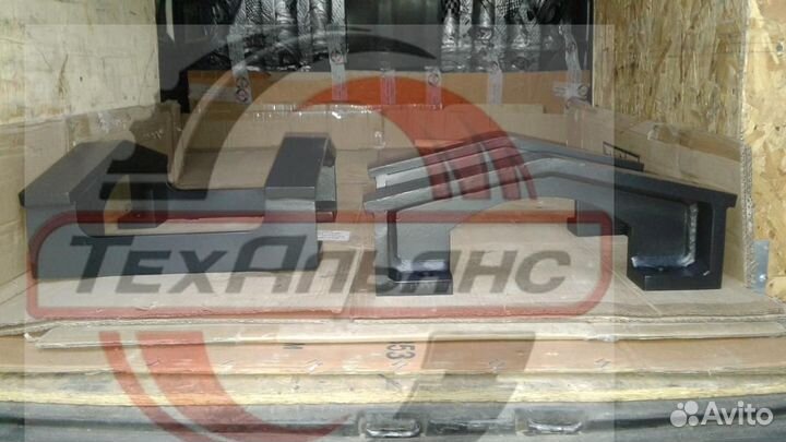 Защита (катка) цепи Hitachi 8052020