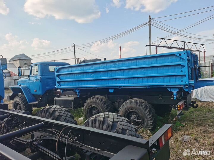 Урал 4320-1951-60 с КМУ, 2007