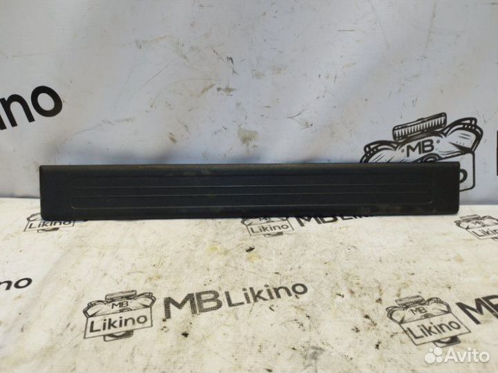 Накладка порога передняя левая Mercedes Gl X164