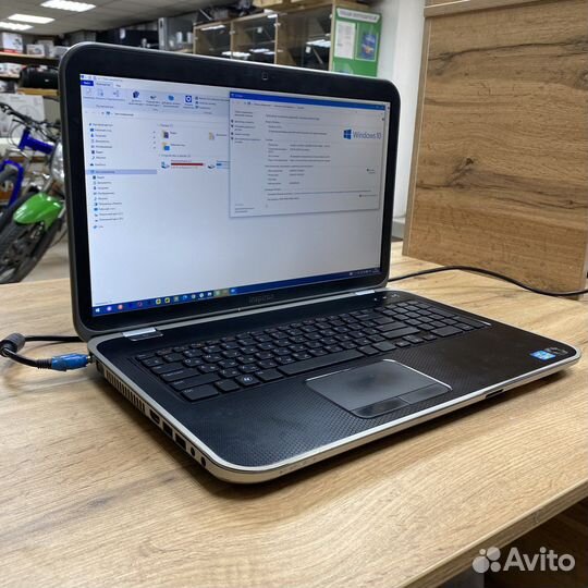 Ноутбук Dell inspiron 7720