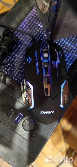 Игровая клавиатура и мышь