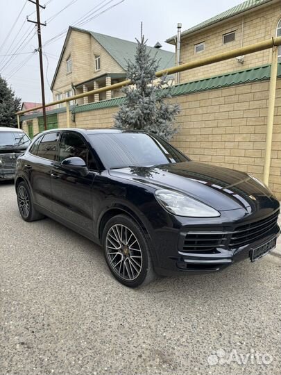 Porsche Cayenne 3.0 AT, 2018, 105 000 км