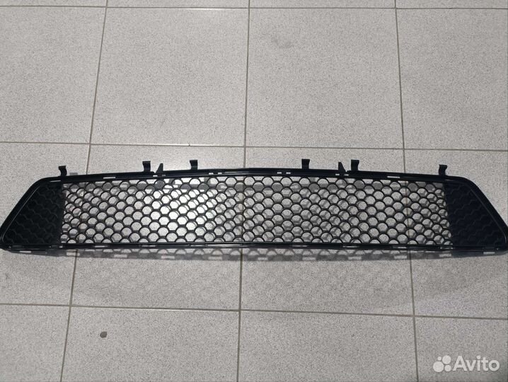 Решетка бампера на Mercedes-Benz w212