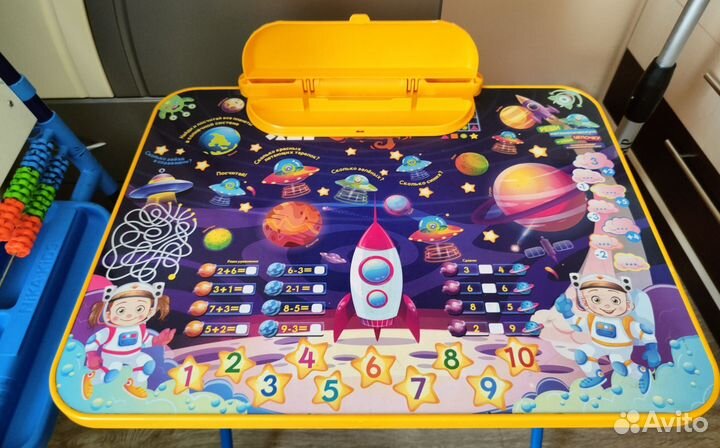 Детский столик и стульчик