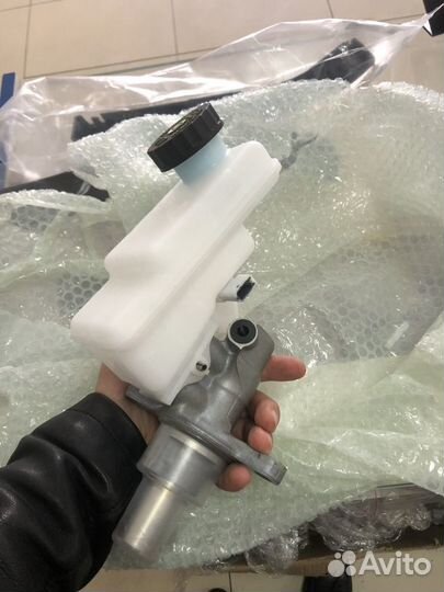 Цилиндр тормозной главный Geely X7