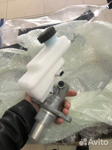 Цилиндр тормозной главный Geely X7