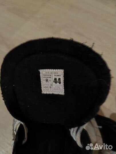 Коньки хоккейные 44 размер