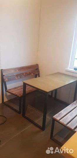 Стол и лавки