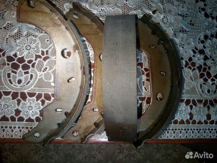 Тормозные колодки альфа ромео 4 шт