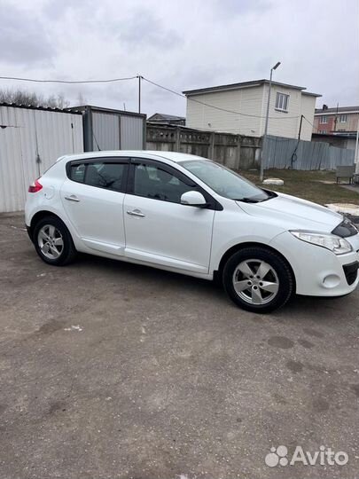 Renault Megane 1.6 AT, 2012, 89 942 км