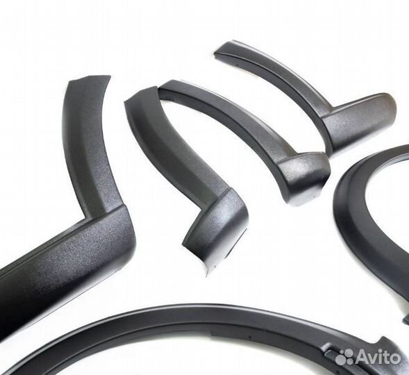 Обвес на лада Веста (накладки на пороги, арки )