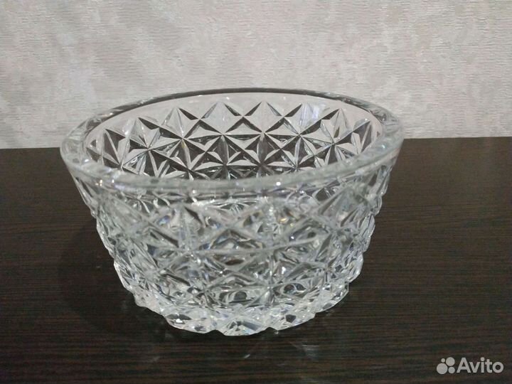 Хрустальная ваза