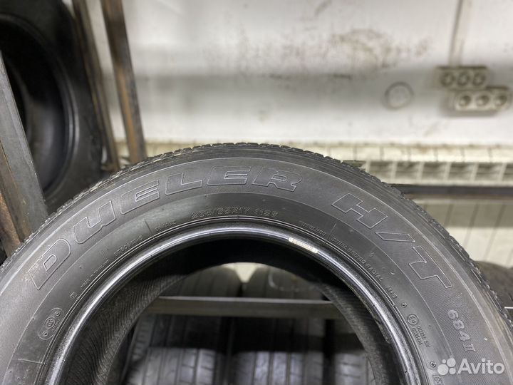 Bridgestone Dueler H/T 684II 265/65 R17 112S