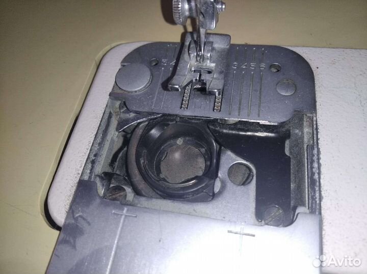 Швейная машинка
