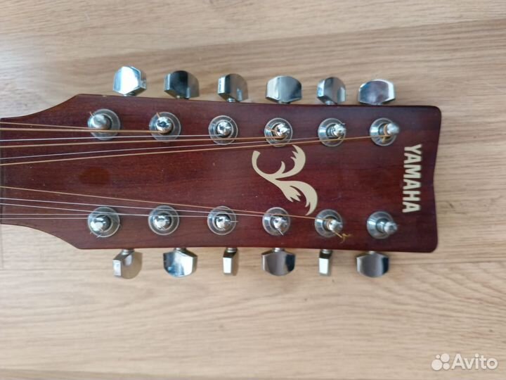 12 струнная Гитара yamaha