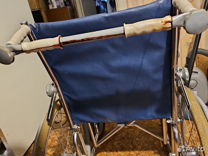 Кресло-коляска инвалидная с ручным приводом м400