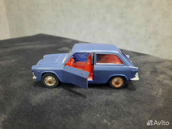 Модель автомобиля Автобианки примула СССР