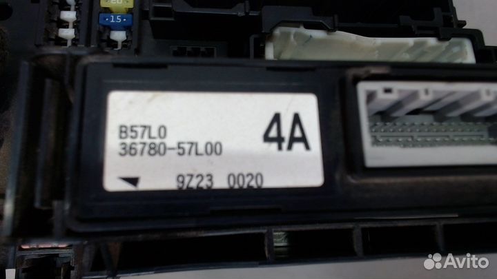 Блок управления бортовой сети Suzuki Kizashi, 2010