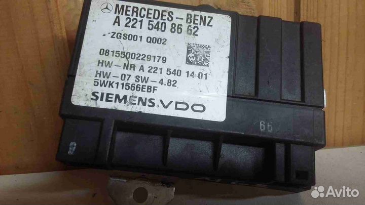 Реле топливного насоса Mercedes benz S-class 22154