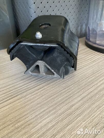 Опора двигателя Мерседес Спринтер