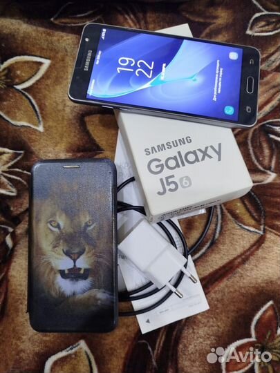 Samsung Galaxy J5 (2016), 2/16 ГБ