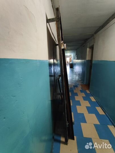 Дверь входная б/у металлическая утепленная