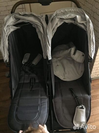 Коляска для двойни или погодок