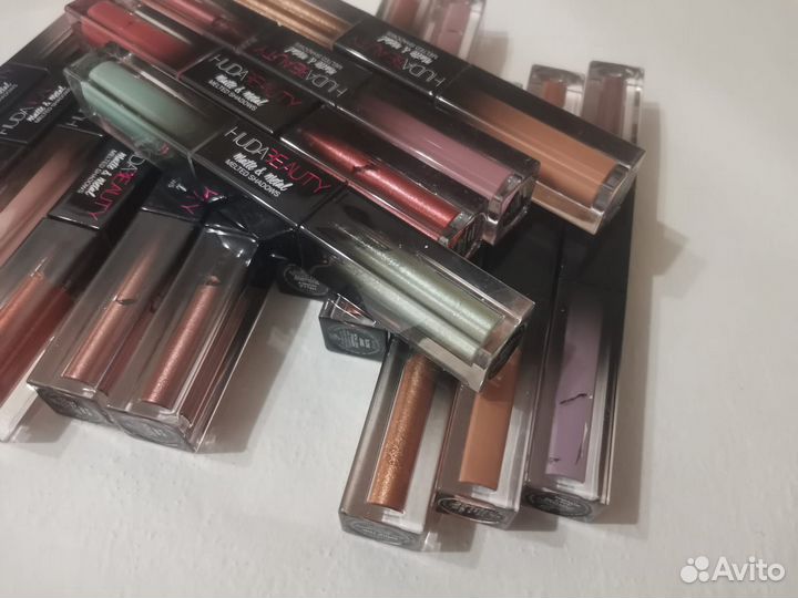 Huda beauty тени