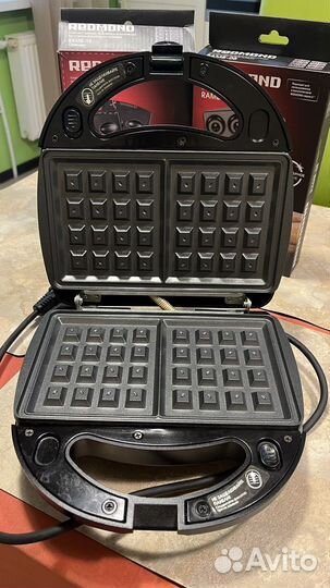 Вафельница redmond