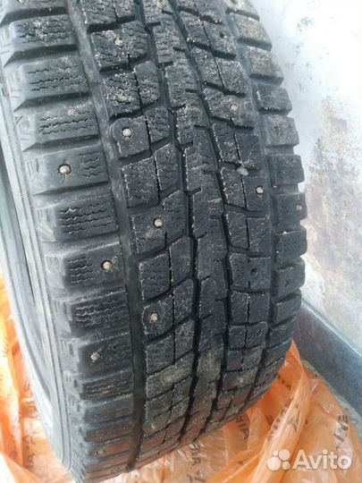 Dunlop SP Winter Ice 01 205/55 R16