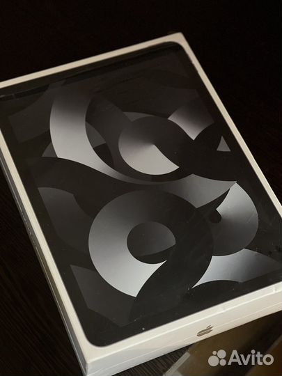Планшет iPad Air 5 64GB Space Gray LTE