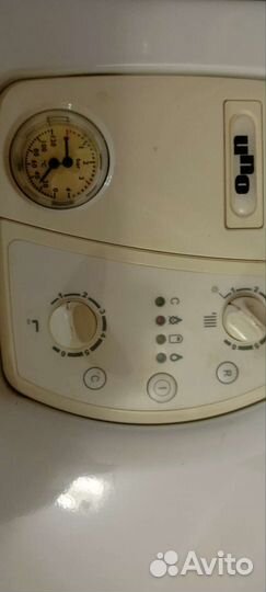 Двухконтурный газовый котел бу Аристон Уно