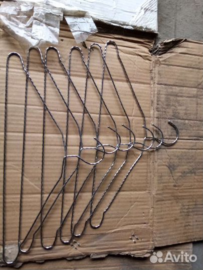 Плечики под верхнию одежду, и ниж. белье., брючные