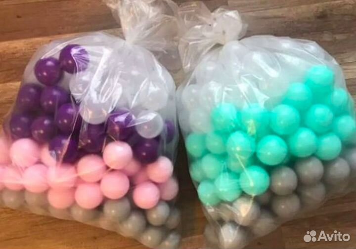 Пластиковые шарики в наборах для сухих бассейнов