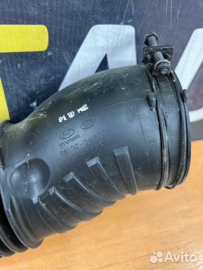 Патрубок воздушного фильтра Kia Quoris 1 G8BE