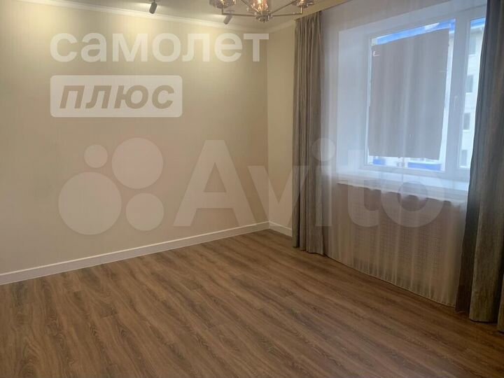 2-к. квартира, 47 м², 4/6 эт.