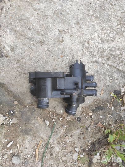 Корпус термостата Volkswagen Golf 3 1.4