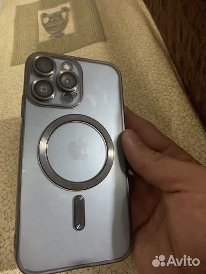 iPhone xr в корпусе 13