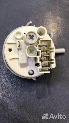 Датчик уровня воды (прессостат) стиральной машины