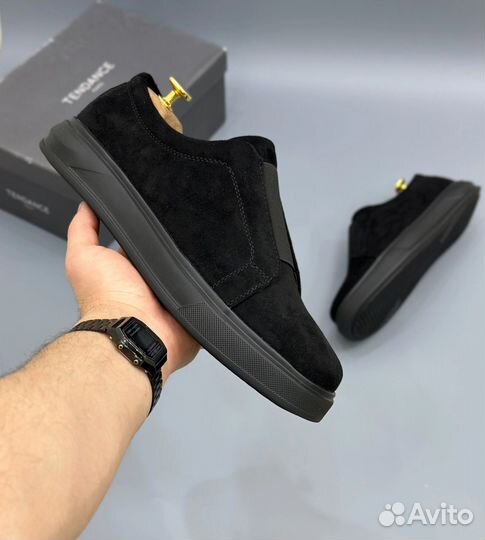 Кроссовки мужские