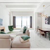 3-к. квартира, 210 м², 4/6 эт.