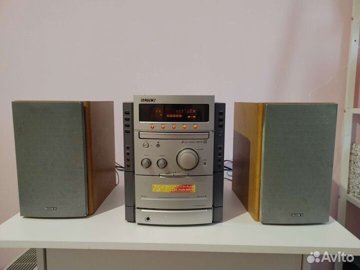 Музыкальный центр Sony MHC-NXM1