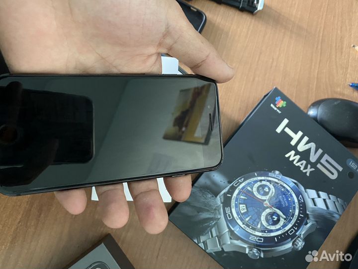 Телефон iPhone 8 64 gb