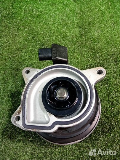 Помпа Volkswagen Golf 6 cavd (1.4T) 2010