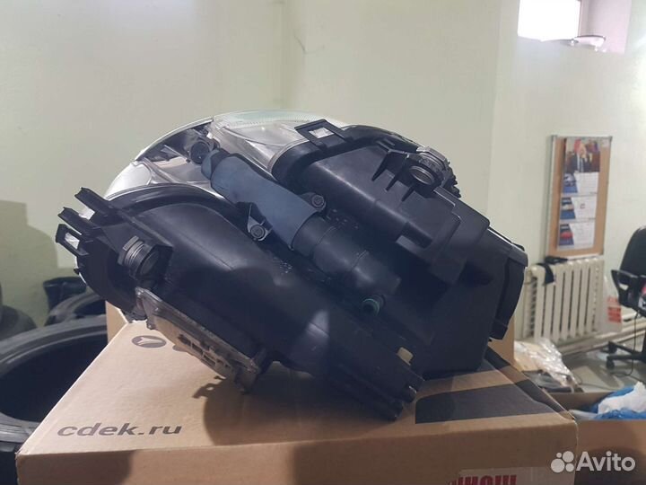 Фара правая ксенон на мини купер R56