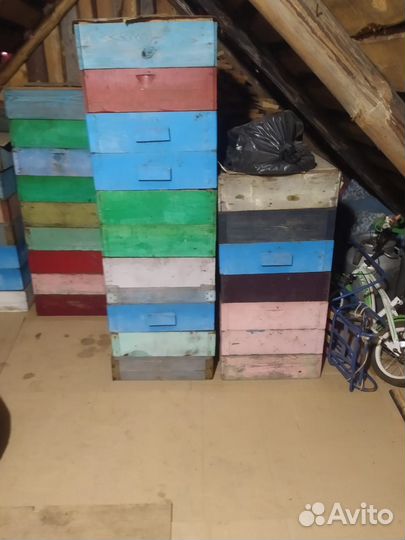 Ульи, рамки, магазины, медогонка, дымари и другое