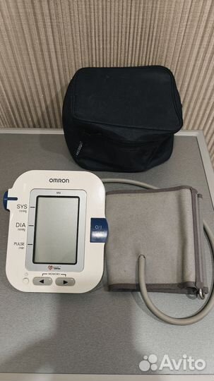 Тонометр Omron M6 (HEM-7001-E)