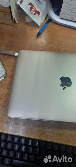 Apple MacBook (Retina, 12-inch, 2017)