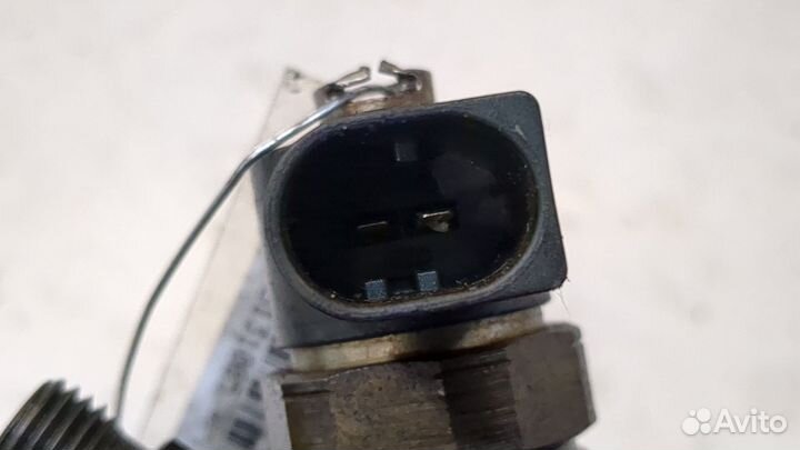 Форсунка топливная Mercedes C W203, 2001